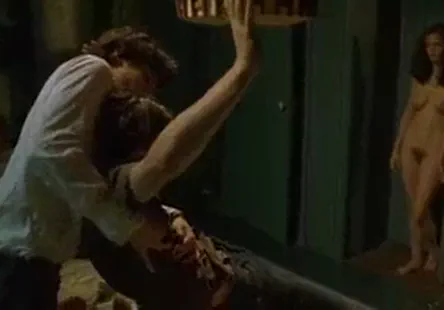 Milf adore se faire enculer dans tous les trous par une grosse bite bien épaisse