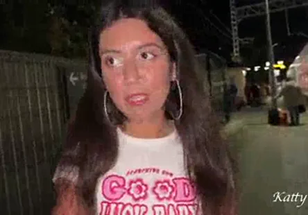 Reformulé lèche cette chatte pulpeuse, ma chérie