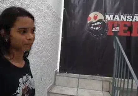 Dillion harper a fait des rêves sexy où elle se déshabillait pour toi