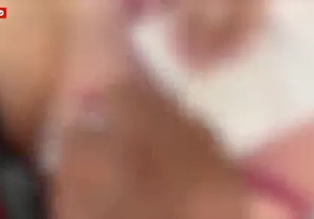 La gitane se fait fourrer avec une énorme bite par le directeur de casting.