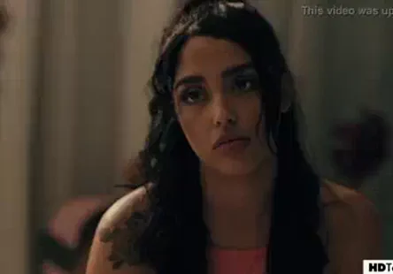 Elle est sortie du club de strip-tease pour baiser tout le monde, même ceux qui nen voulaient pas