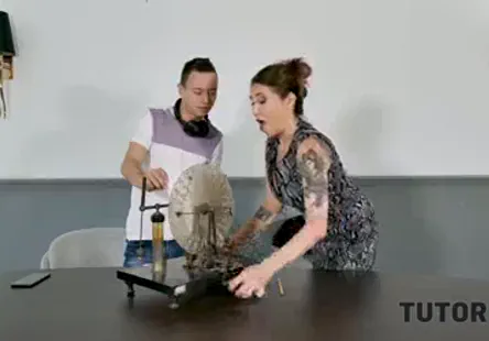 Jai besoin dêtre baisée très fort par quelquun qui me laissera endolorie demain matin.