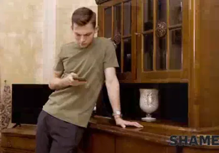 Gingers lynn est la fille la plus sexy derrière les barreaux, toujours prête à se faire baiser de tous les côtés