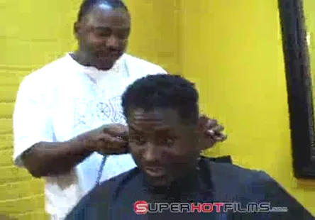 Sa première fois quelle mange du cul avec sa bouche