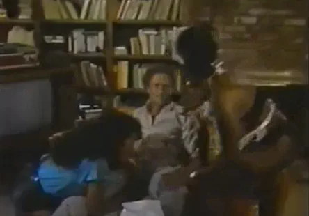 Pervy city - le nom dune ville où les gens sont pervers, excités et toujours prêts à passer à laction. cest lendroit où vous pouvez trouver tous les types de rencontres sexuelles qui se produisent tous les jours