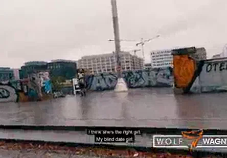 Le film de trim est une explosion de chaos sexuel et de saleté, sans limites ni frontières, qui vous laissera sans voix et vous en redemandera.